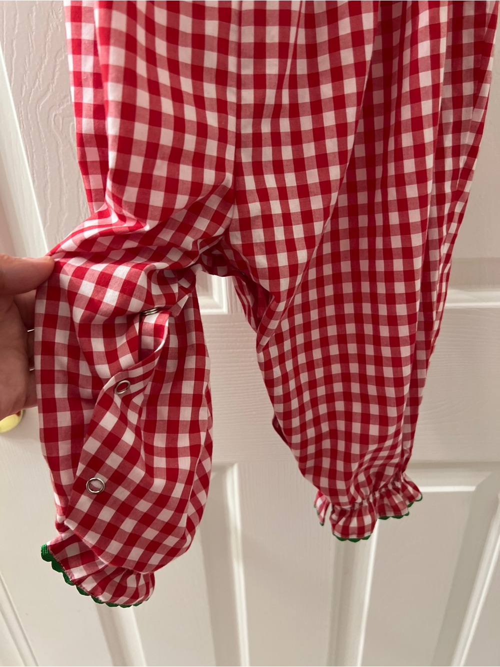 Mom & Me Girls Red White Christmas Gingham Plaid Smoked Embroidered Romper Sz 2T - Picture 6 of 9